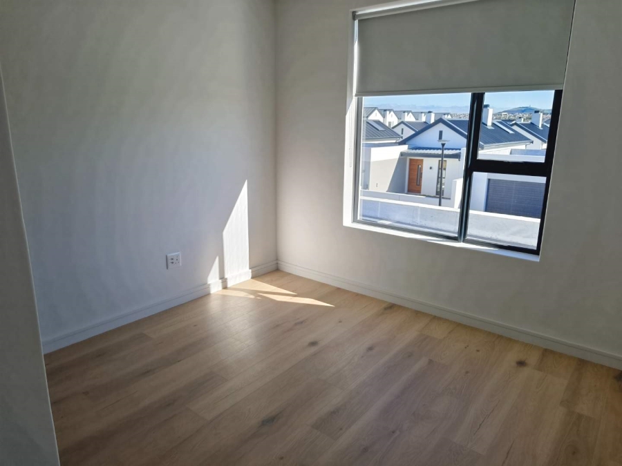 To Let 3 Bedroom Property for Rent in Kraaifontein Western Cape